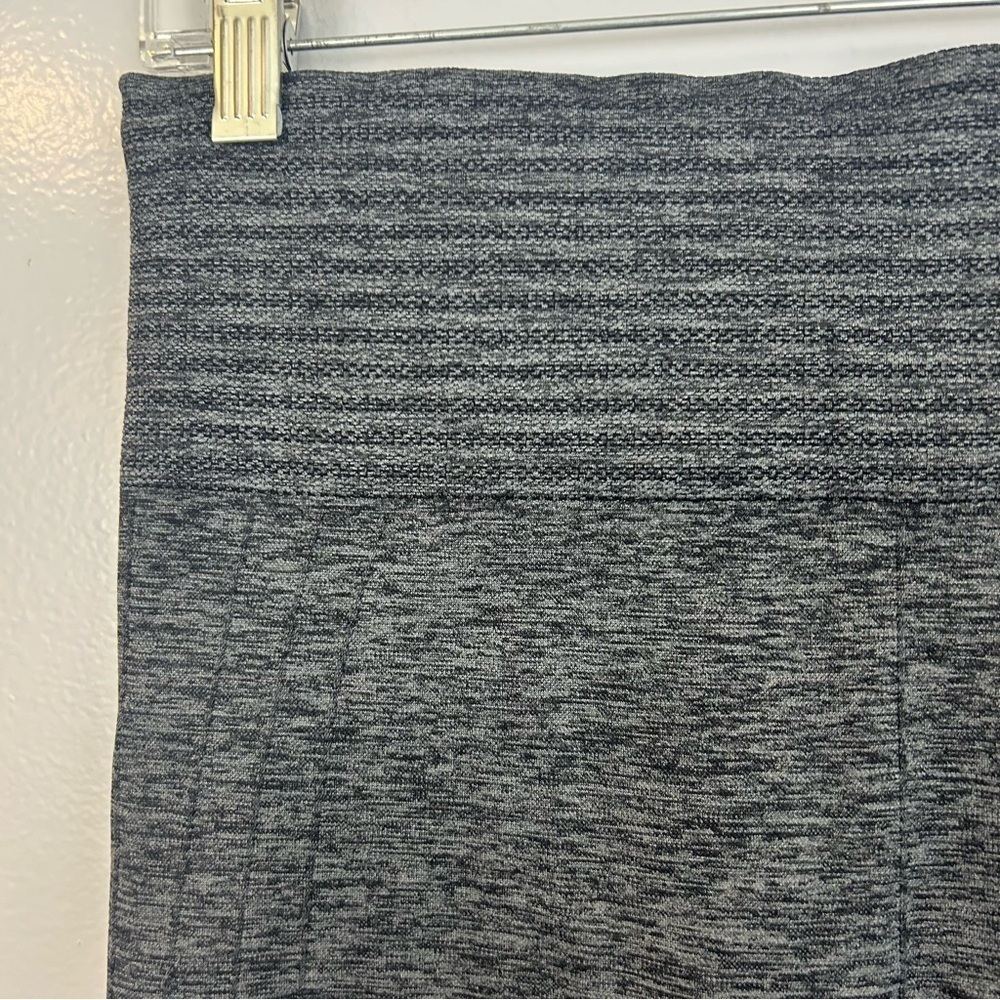 Athleta Training Compression Seamless Grey High R… - image 4